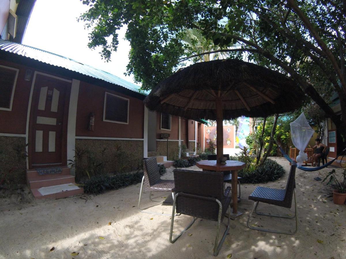 Carabao Guest House San Jose  Eksteriør billede
